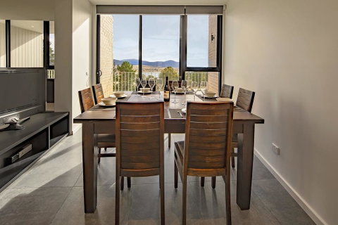 Chilam 'B' - Sophisticated Style With Views To The Lake & Mountains - Yamba Accommodation 1