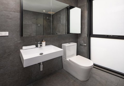 Chilam 'C' - Amazing Views With Modern Style - Yamba Accommodation 3