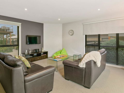 Chill Out - Yamba Accommodation 2
