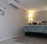 Churchill's BB twin spa getaway - Yamba Accommodation