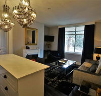 City Life Apartment-full kitchen  separate bedroom - Yamba Accommodation