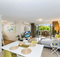 City Stadium Apartment on the riverfront - Yamba Accommodation