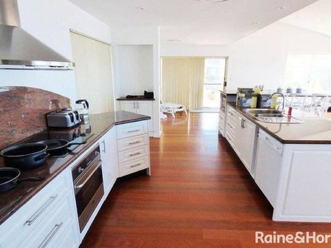 Cliff View - 62 Forresters Beach Road - Yamba Accommodation 3