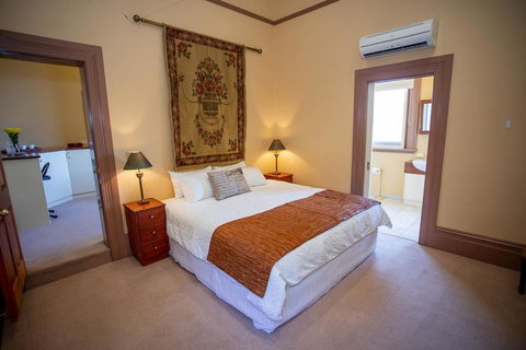 Clocktower Suites - Yamba Accommodation 1
