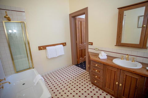 Clocktower Suites - Yamba Accommodation 2
