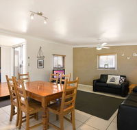 Close to Water Restaurants and Clubs Toorbul St Bongaree - Yamba Accommodation