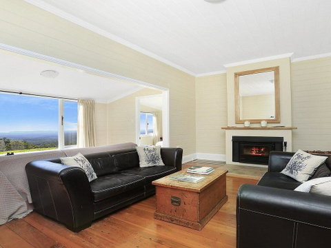 Cloudhill - Magnificent Rural Views To Sydney - Yamba Accommodation 3