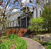 Cloudsong Chalet 2 - Close to the village centre - Yamba Accommodation