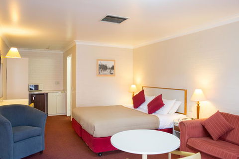 Club Motel Armidale - Yamba Accommodation 0