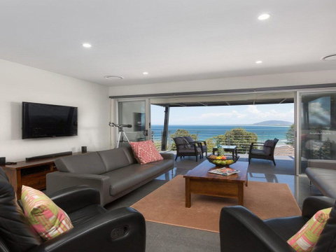 Coastal Calm - Relax, Revive, Rejuvenate - Yamba Accommodation 2