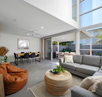 Coastal Living At Wikis - Yamba Accommodation
