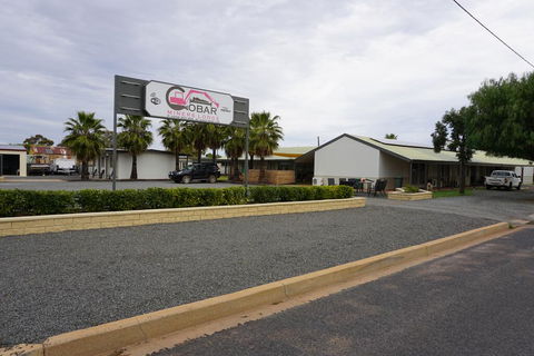Cobar Miners Lodge - Yamba Accommodation 0