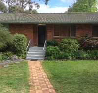Cockatoo Corner - Armidale - Yamba Accommodation