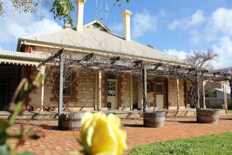 Cockburn House - Yamba Accommodation 1