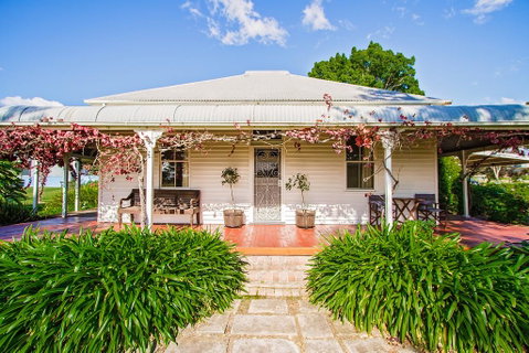 Cockfighters Ghost Vineyard Accommodation - Yamba Accommodation 0