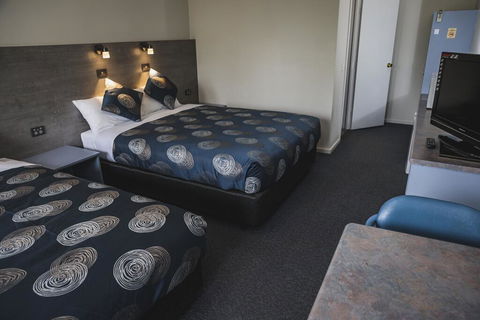 Colac Central Hotel-Motel - Yamba Accommodation 1