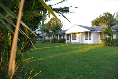 Colonial Court Motor Inn - Yamba Accommodation 1