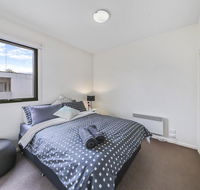 Comfy 2BR Suite Near Flemington Races FREE Parking - Yamba Accommodation