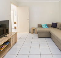 Comfy and Cosy ground floor unit - Yamba Accommodation