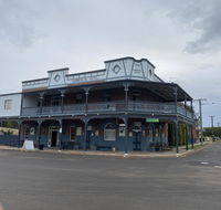 Commercial Hotel Curlewis - Yamba Accommodation