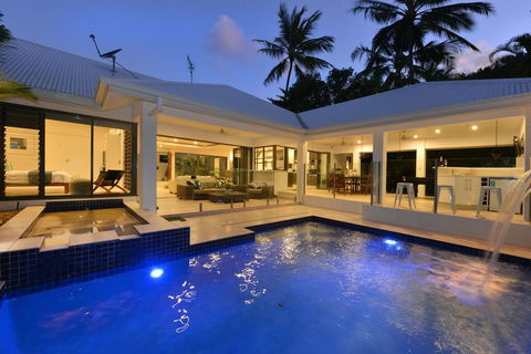 Concha Marina - Yamba Accommodation 0