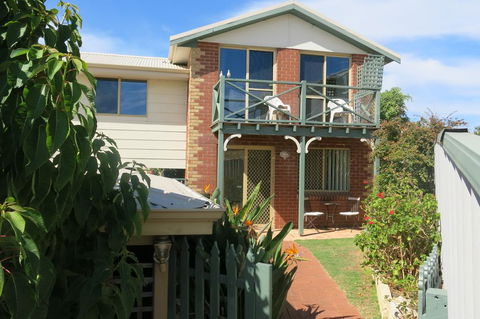 Coogee WA Accomodation - Yamba Accommodation 0