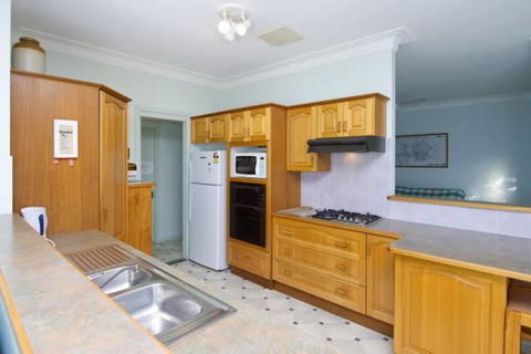 Cook St 4 - Salamander Bay - Yamba Accommodation 3