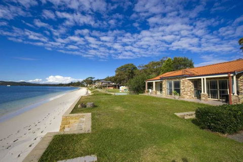 Cook St 4 - Salamander Bay - Yamba Accommodation 0