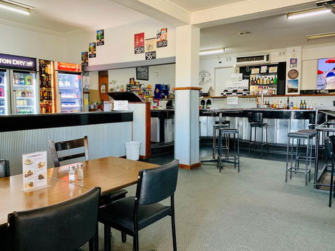 Coonalpyn Hotel - Yamba Accommodation 2