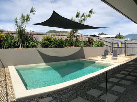 Cooya Beach - Ultimate Tropical Getaway - Yamba Accommodation 2