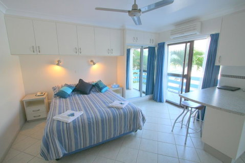 Coral Point Lodge - Yamba Accommodation 1