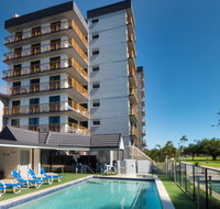 Coral Towers Holiday Suites - Yamba Accommodation