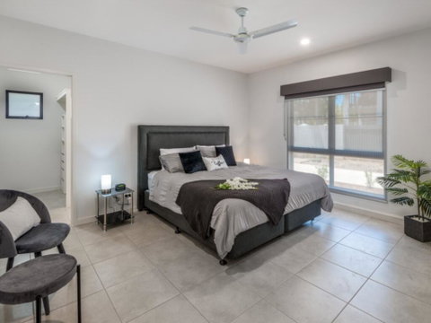 Corals - Tropicana Resort - Cli - Yamba Accommodation 2