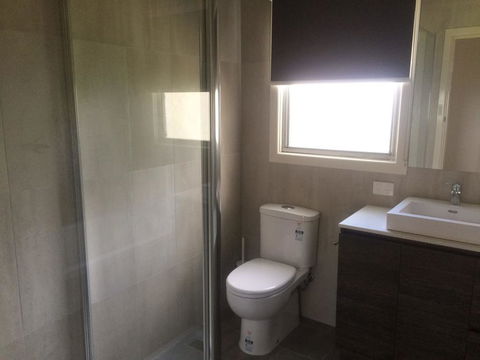 Costa Park Cottage Ena - Armidale - Yamba Accommodation 2