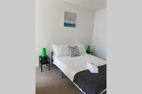Cosy Apartment @ Clayton (Monash17) - Yamba Accommodation 0