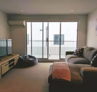 Cosy Modern Apartment in Brunswick - Yamba Accommodation