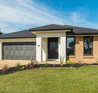 Cosy on Currawong - Yamba Accommodation