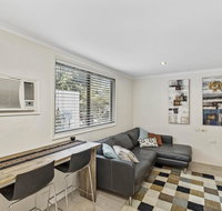 Cosy Studio Apartment Seconds From Manly Beach - Yamba Accommodation
