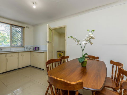 Cosy, Neat And Convenient Holiday House - Yamba Accommodation 3