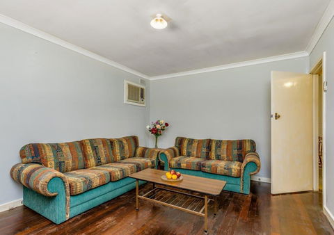 Cosy, Neat And Convenient Holiday House - Yamba Accommodation 1