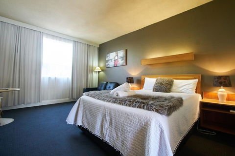 Country Comfort Armidale - Yamba Accommodation 3