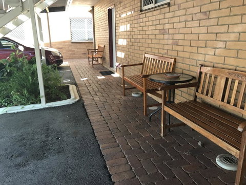 Country Comfort Gin Gin Wild Scotsman Motor Inn - Yamba Accommodation 2
