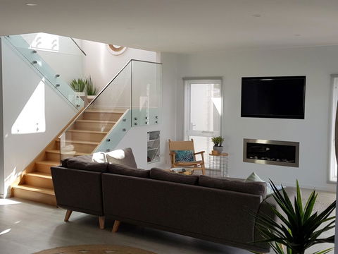 Cove Place Retreat - Luxury Accommodation Phillip Island - Yamba Accommodation 2