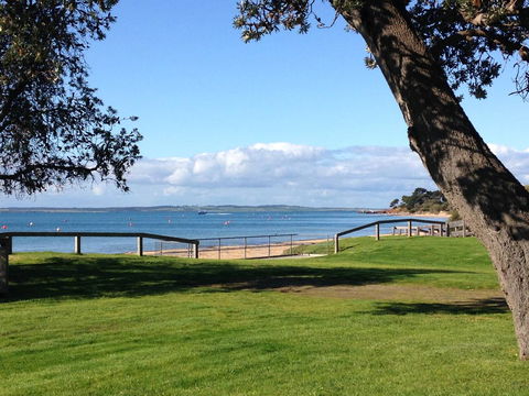 Cowes Foreshore Tourist Park - Yamba Accommodation 0