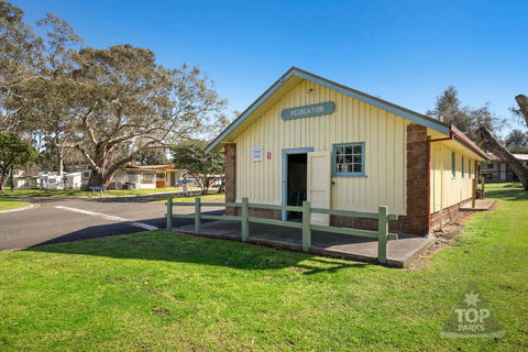 Cowes Foreshore Tourist Park - Yamba Accommodation 2