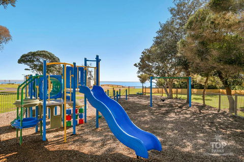 Cowes Foreshore Tourist Park - Yamba Accommodation 1