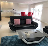 Cowes Holiday Haven - Property 2 - Yamba Accommodation