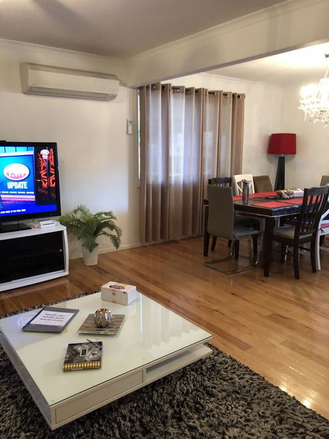 Cowes Holiday Haven - Property 1 - Yamba Accommodation 2