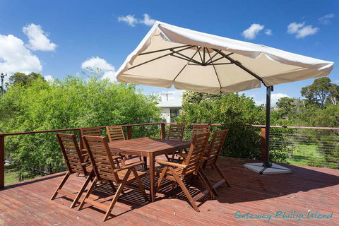 Cowes On Hill - Yamba Accommodation 0