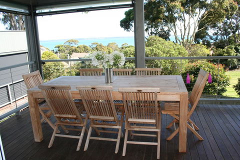 Cowes On The Bay - Yamba Accommodation 0